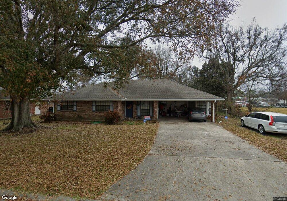 204 W Gibbs Ln, New Iberia, LA 70560 - photo 1