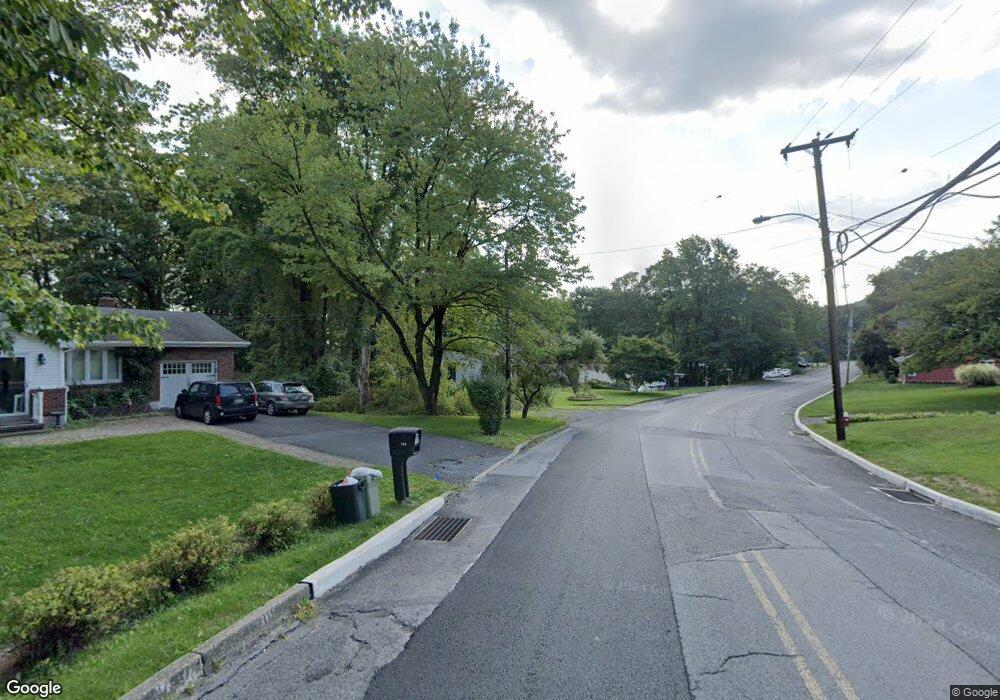 127 Constitution Ave, Wind Gap, PA 18091 - photo 1