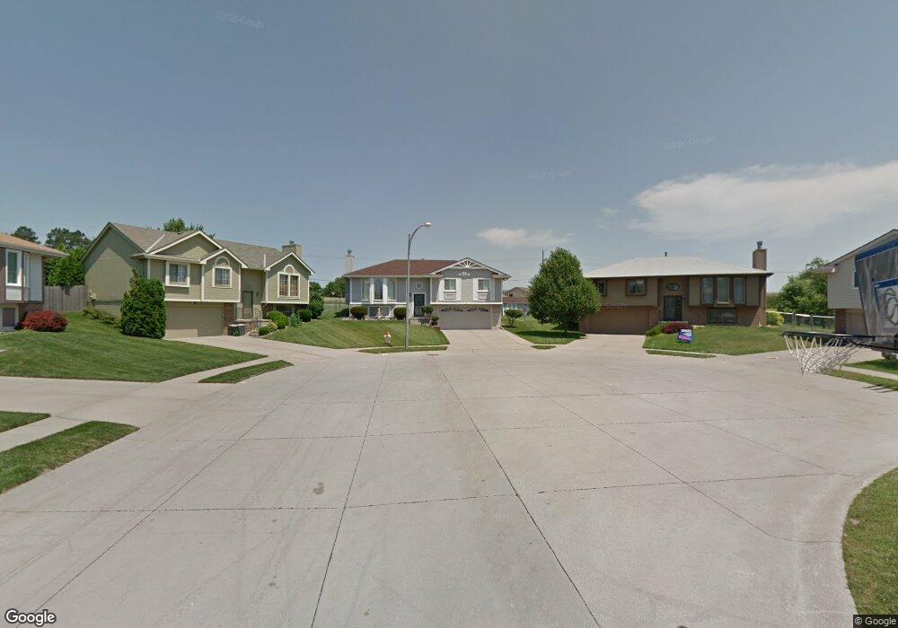 5276 N 130th Cir, Omaha, NE 68164 - photo 1
