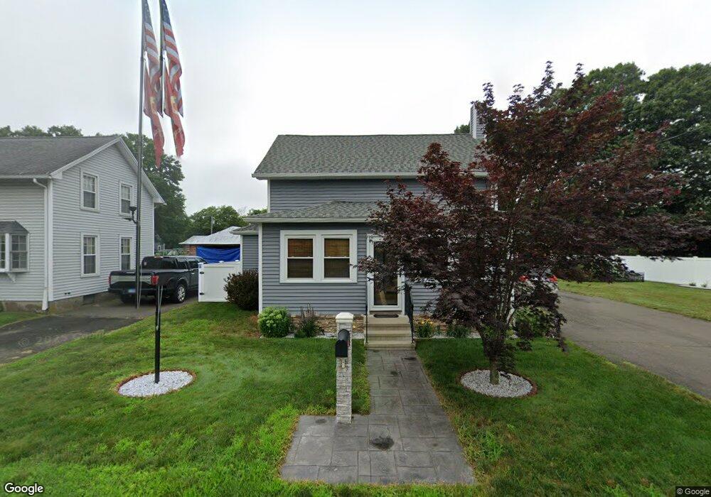 348 Washington St, Wallingford, CT 06492 - photo 1