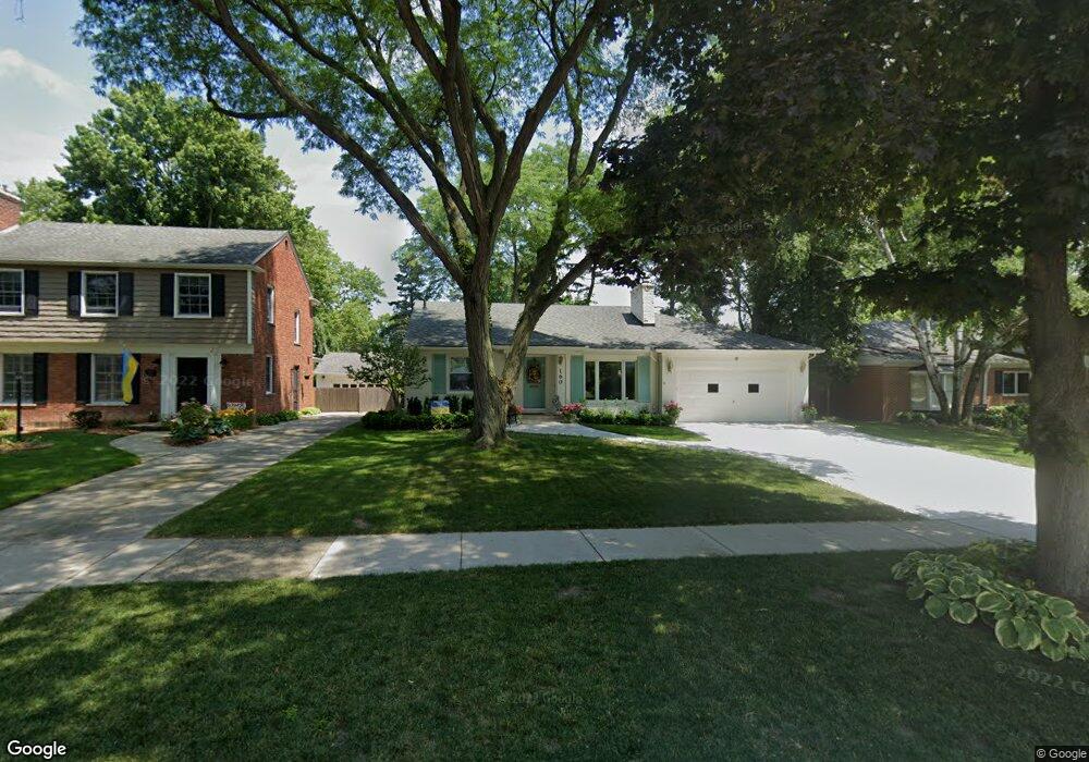 160 Ridgemont Rd, Grosse Pointe Farms, MI 48236 - photo 1