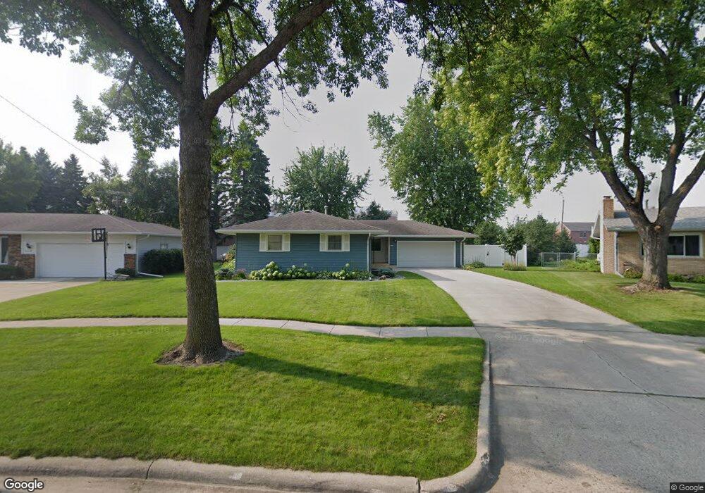 19 S Woodcrest Dr N unit N, Fargo, ND 58102 - photo 1