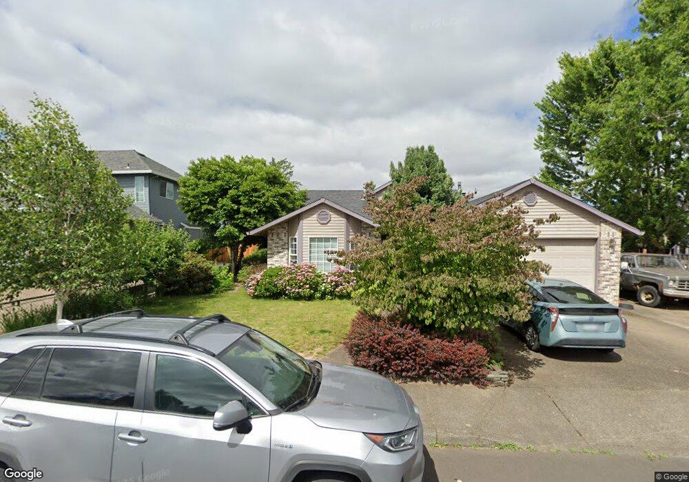 1025 S Pine St, Canby, OR 97013 - photo 1