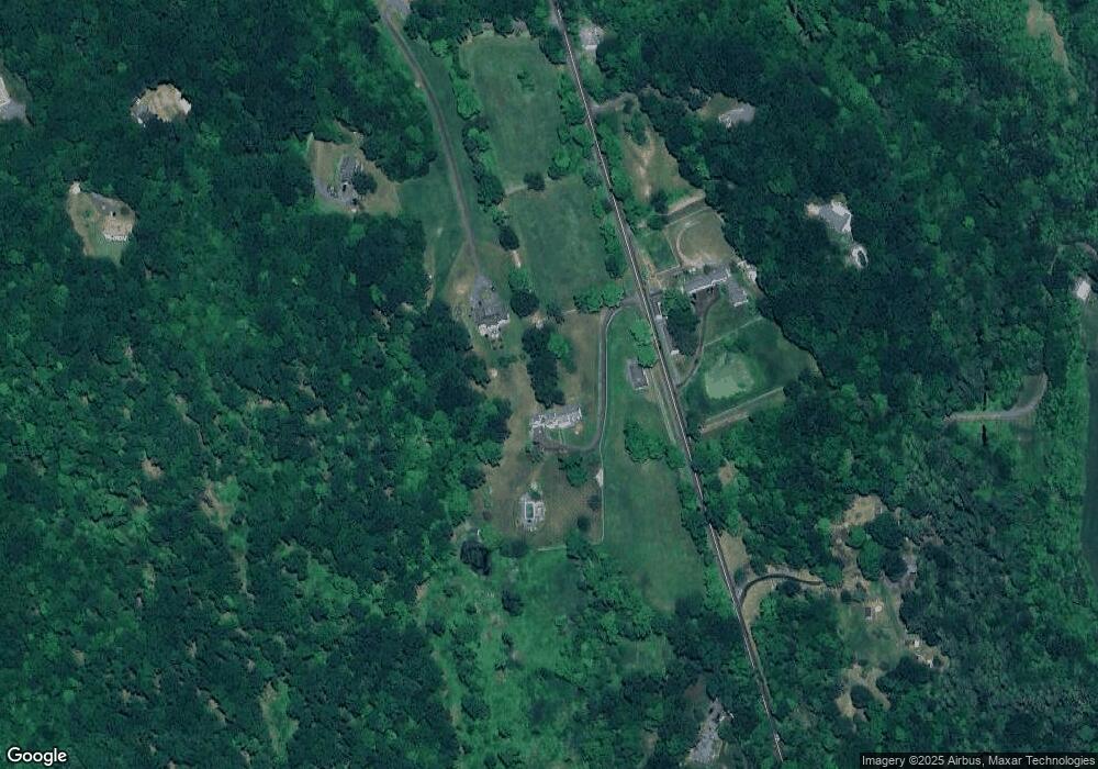 241 Flanders Rd, Woodbury, CT 06798 - photo 1