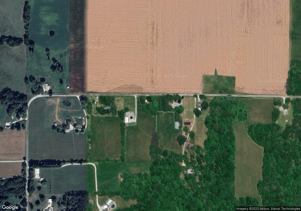 1517 N Mount Zion Rd, Jacksonville, IL 62650 - photo 1