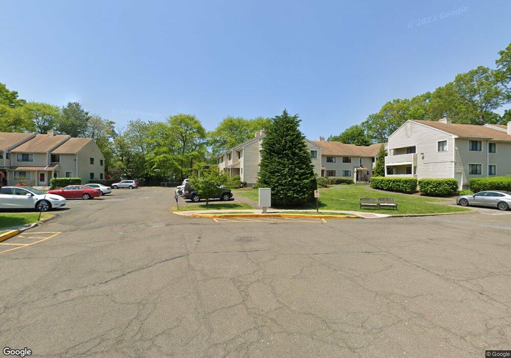 96 Lance Cir, Bridgeport, CT 06606 - photo 1