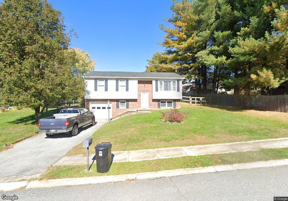 7293 Pommel Dr, Sykesville, MD 21784 - photo 1