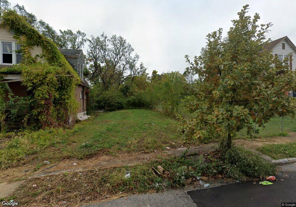 4028 N Taylor Ave, Saint Louis, MO 63115 - photo 1