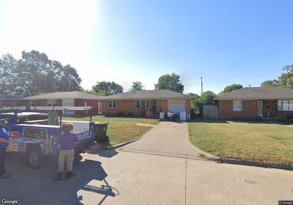 725 W 20th St, Ada, OK 74820 - photo 1