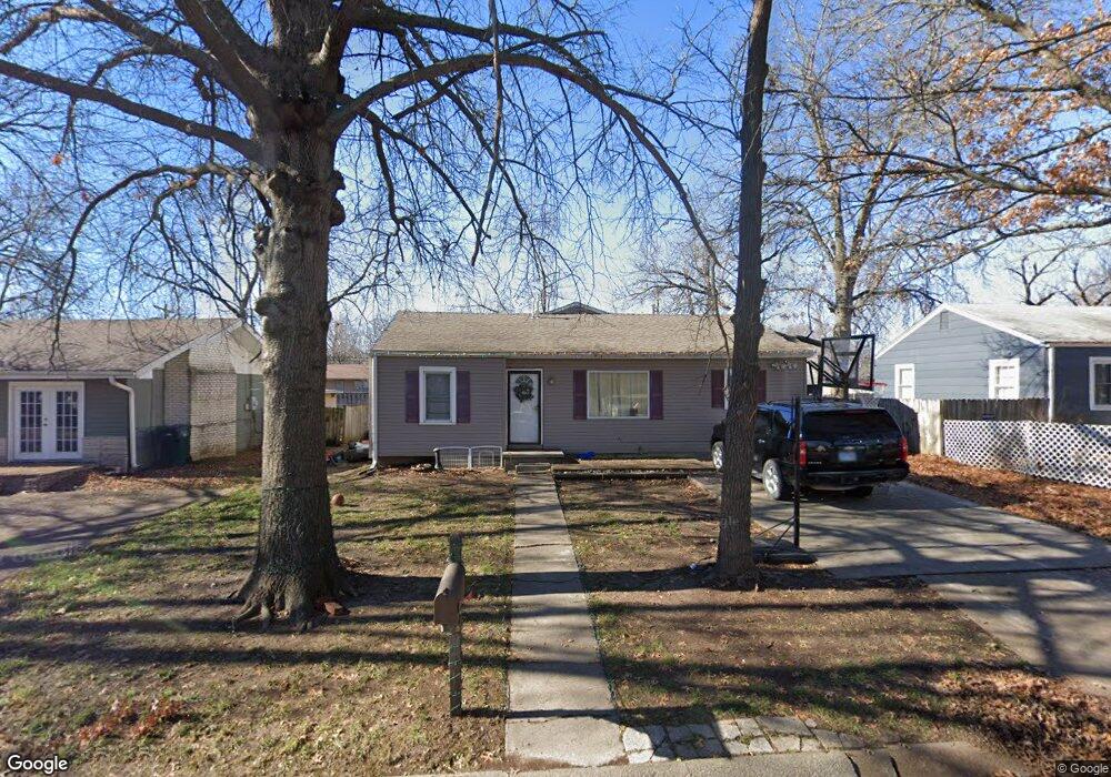 1217 Kimball Ave, Parsons, KS 67357 - photo 1