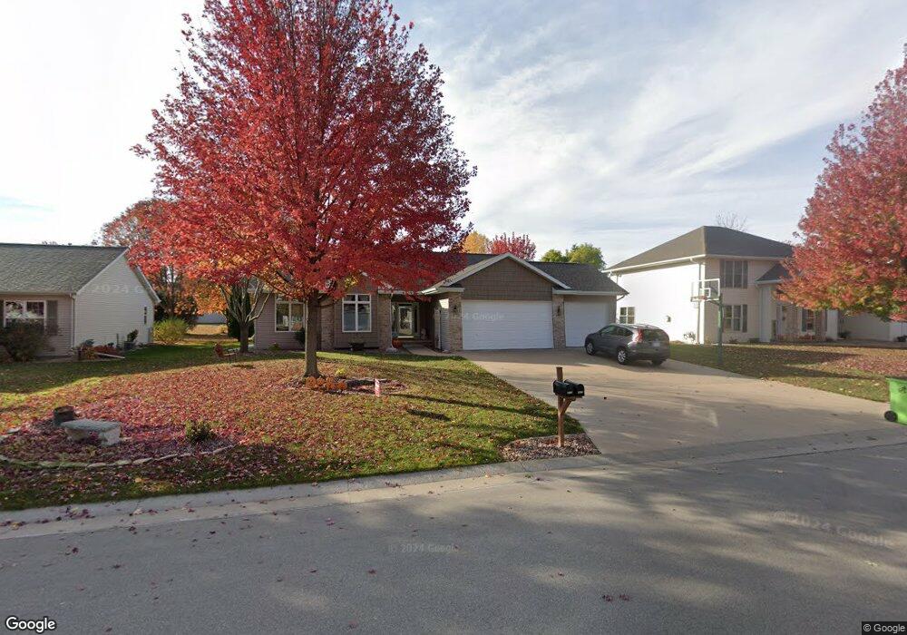 W5875 Sweet William Dr, Appleton, WI 54915 - photo 1