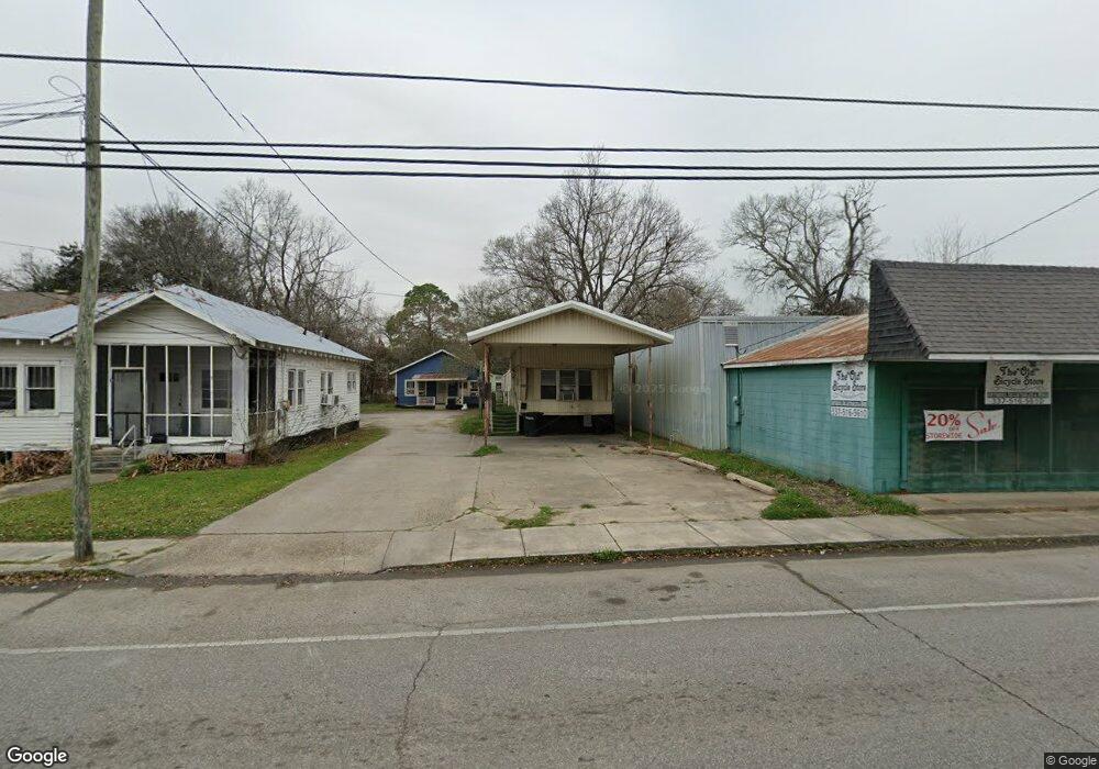 322 Center St unit 1,2,3,4, New Iberia, LA 70560 - photo 1