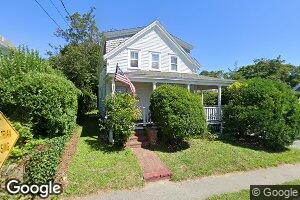 25 Millfield St, Woods Hole, MA 02543