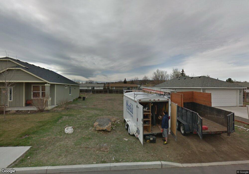 3268 SW Peridot Ave, Redmond, OR 97756 - photo 1