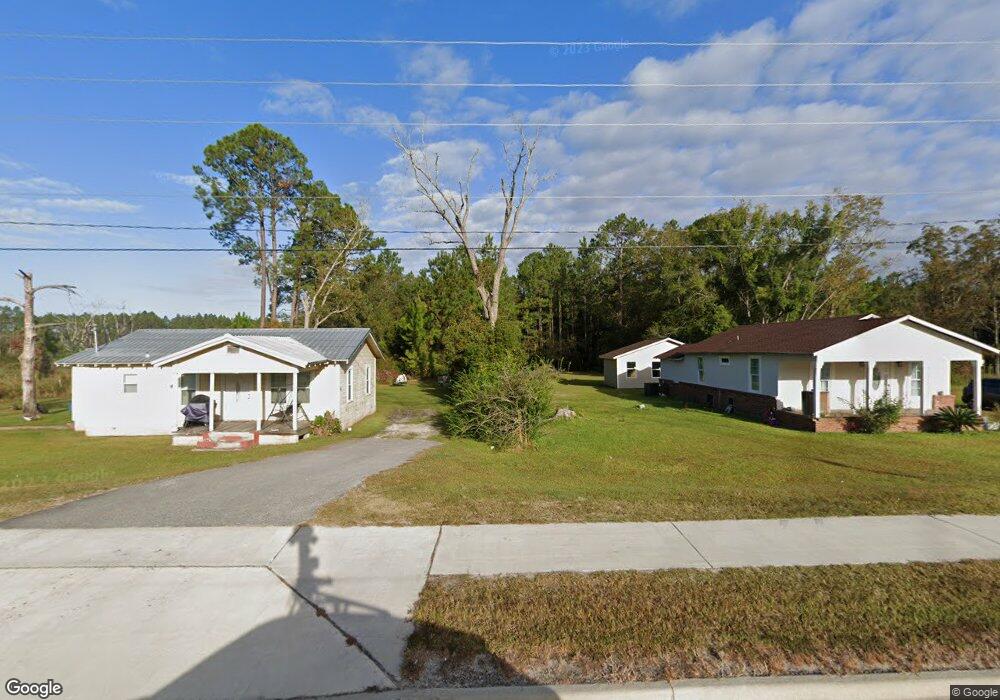 2712 Minnesota Ave, Waycross, GA 31503 - photo 1