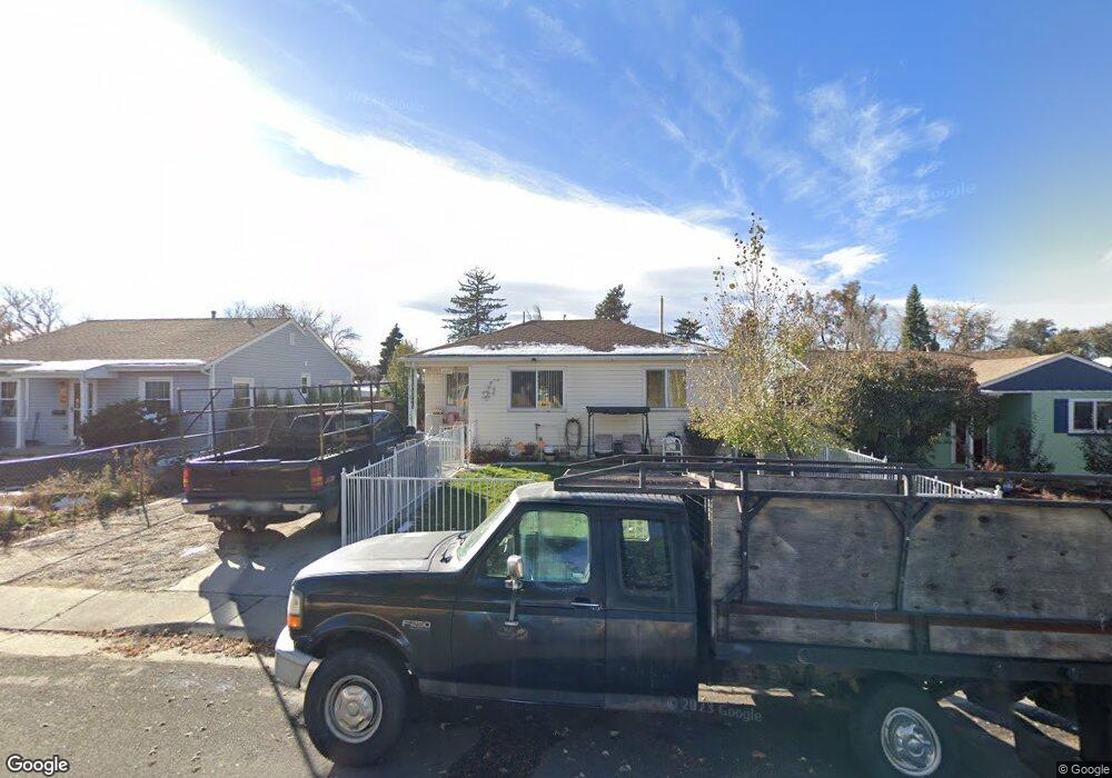 2057 Geneva St, Aurora, CO 80010 - photo 1