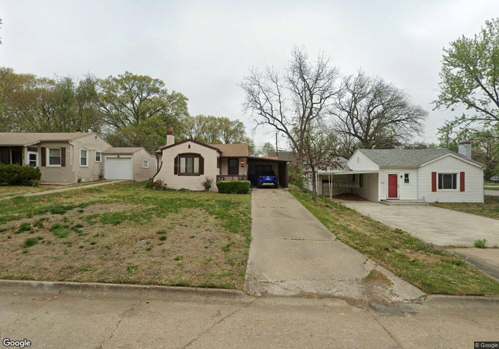 3104 SW Dorr St, Topeka, KS 66604 - photo 1