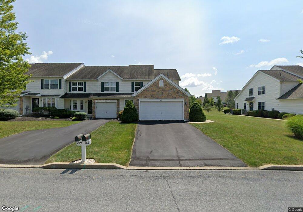 261 Park Ridge Dr, Easton, PA 18040 - photo 1