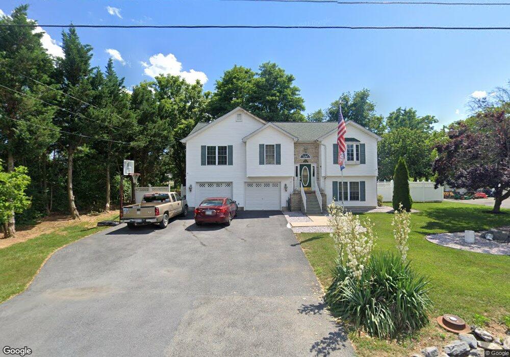 61 Isaac Dr, Bunker Hill, WV 25413 - photo 1