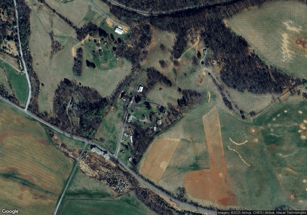 6548 Jarmans Gap Rd, Crozet, VA 22932 - photo 1