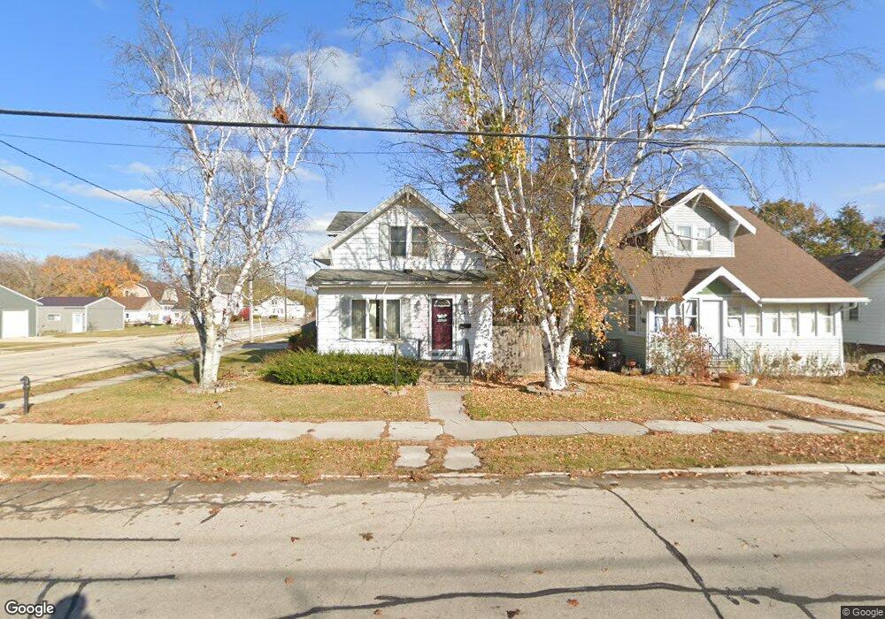 2422 13th St, Two Rivers, WI 54241 - photo 1