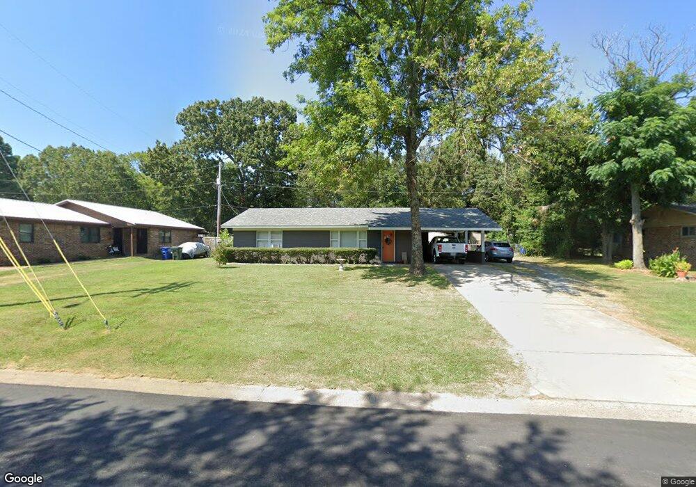 2202 Tyler St, Conway, AR 72034 - photo 1