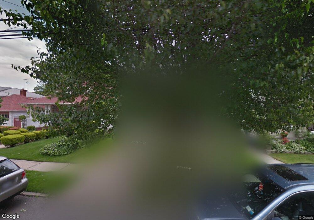 3515 170th St, Flushing, NY 11358 - photo 1