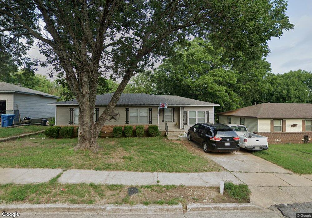 1135 Oak Ridge Dr, Denison, TX 75020 - photo 1