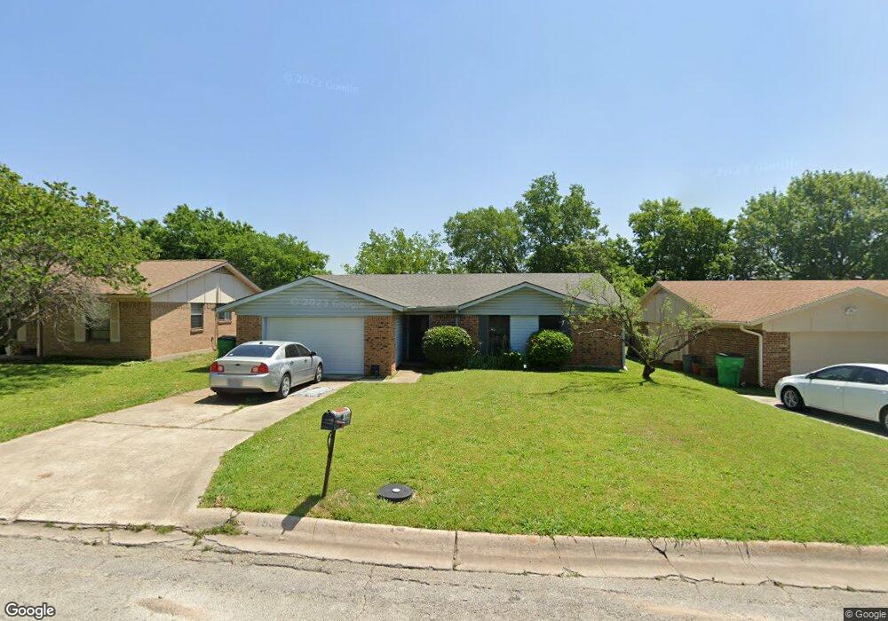 1806 Arkansas St, Gainesville, TX 76240 - photo 1