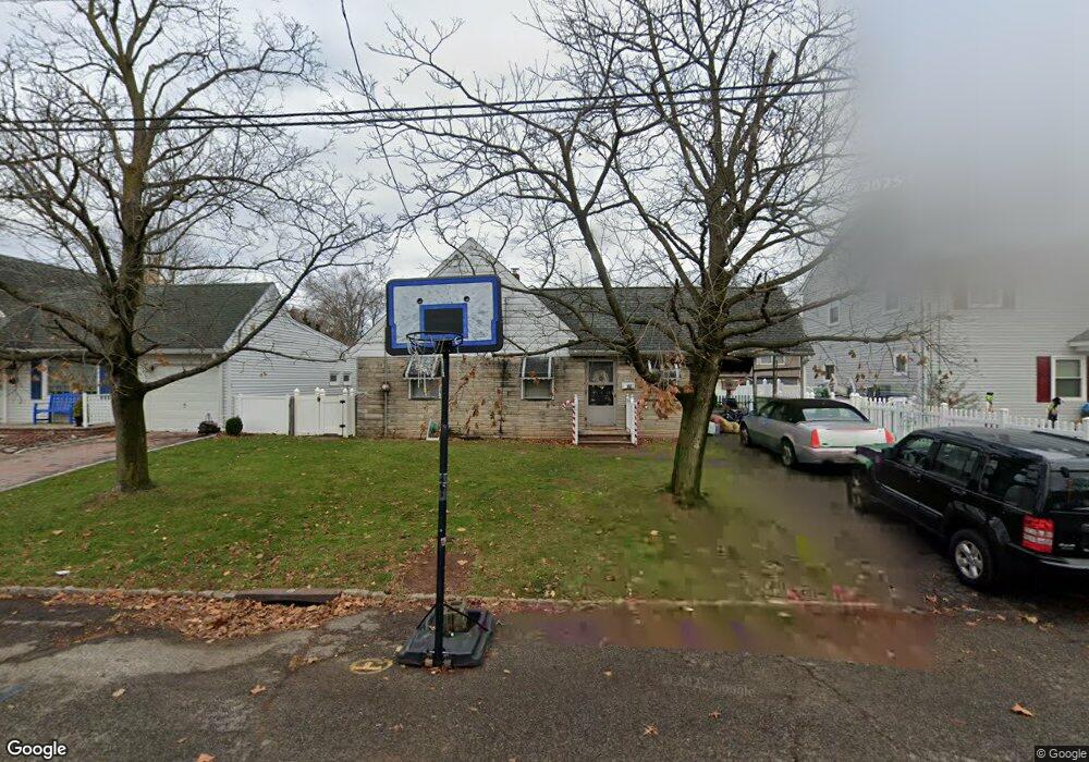 225 East Ln, Clark, NJ 07066 - photo 1