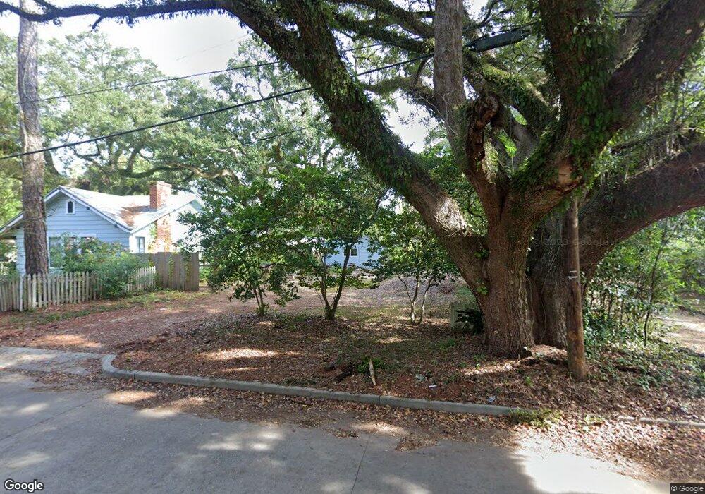 153 Crenshaw St, Mobile, AL 36606 - photo 1
