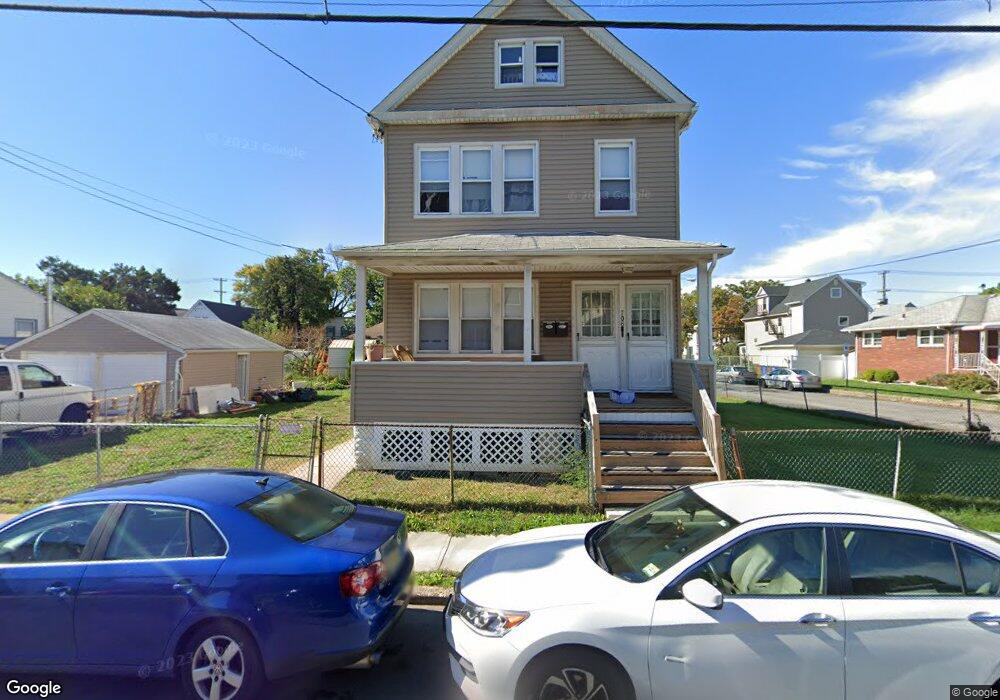 706 Mccandless Place unit 2, Linden, NJ 07036 - photo 1