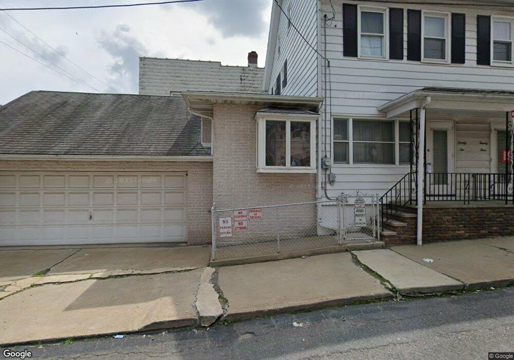 22 W Tamarack St, Hazleton, PA 18201 - photo 1