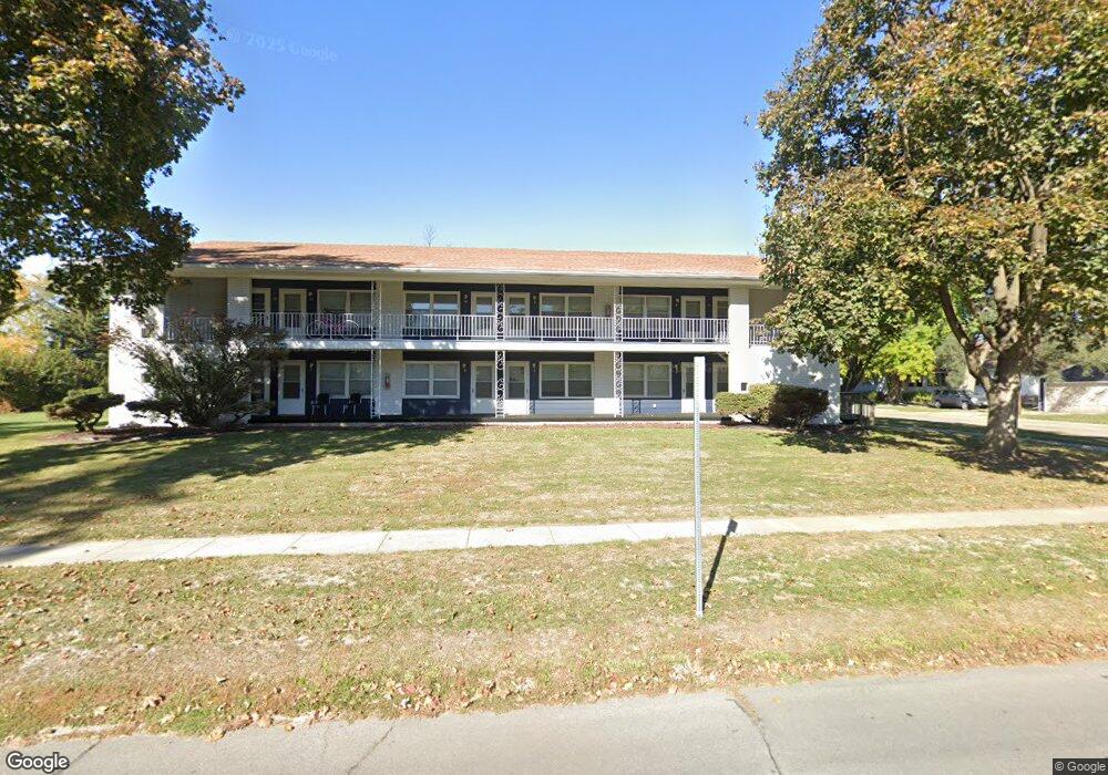 430 N 8th Ave E, Newton, IA 50208 - photo 1