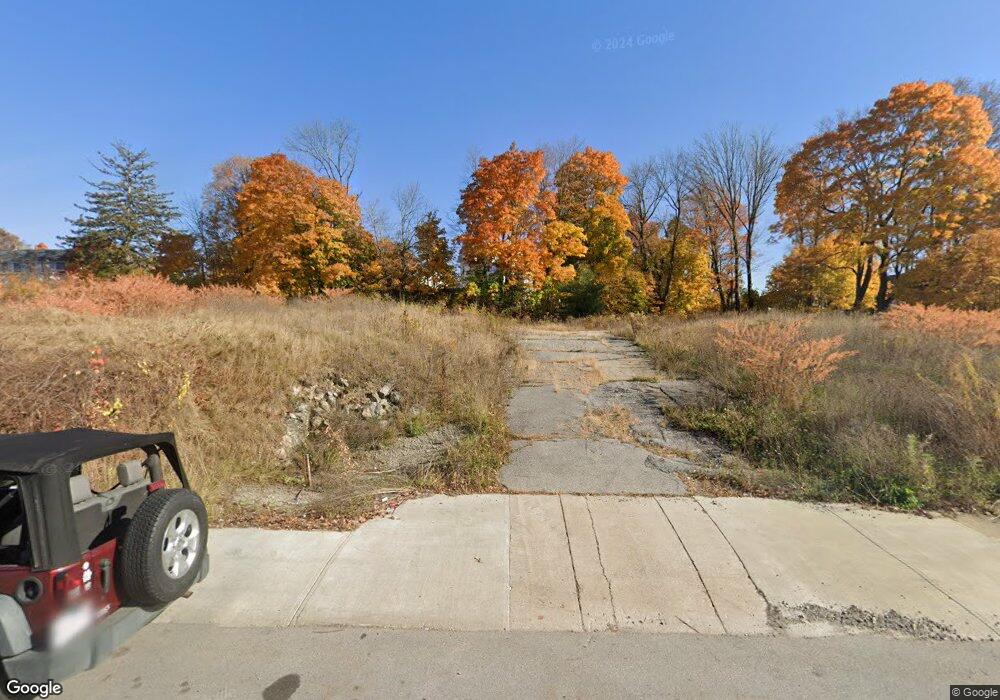 476 S Main St, Webster, MA 01570 - photo 1