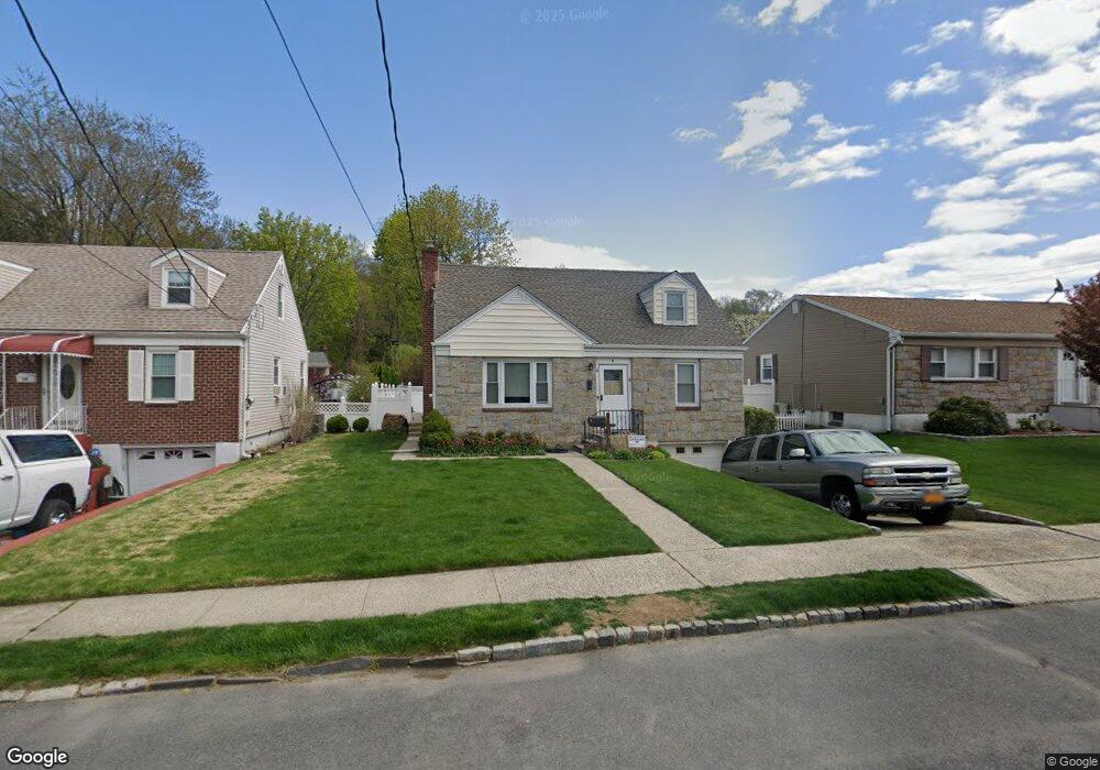 8 Hoover Rd, Yonkers, NY 10710 - photo 1