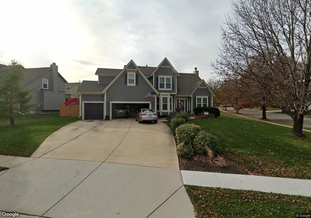 5302 Chouteau St, Shawnee, KS 66226 - photo 1