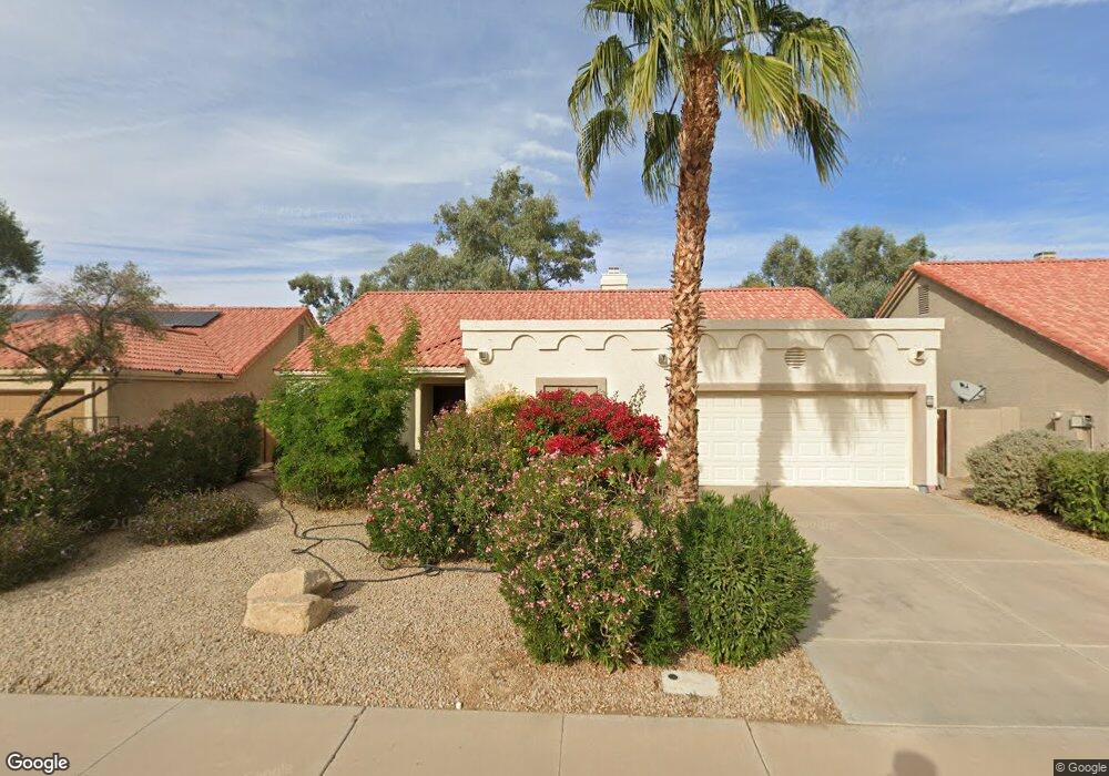 1214 E Laurel Ave, Gilbert, AZ 85234 - photo 1