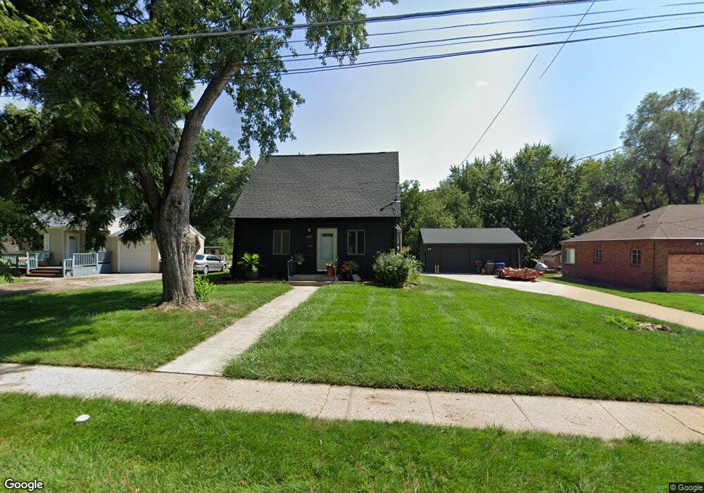 3847 36th St, Des Moines, IA 50310 - photo 1