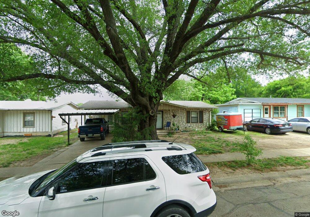 1817 Ridgewood Rd, Denison, TX 75020 - photo 1