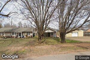 313 W Cedar St, Binger, OK 73009