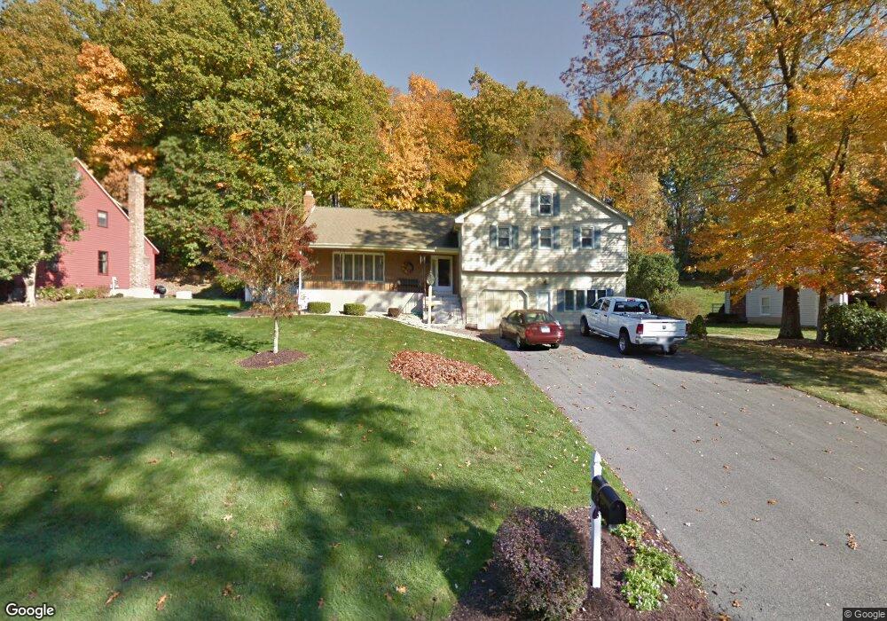 168 Belle Woods Dr, Glastonbury, CT 06033 - photo 1