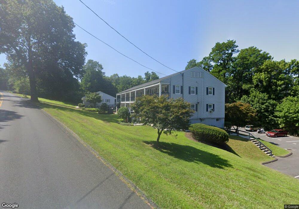 5 Pumpkin Hill Rd, New Milford, CT 06776 - photo 1