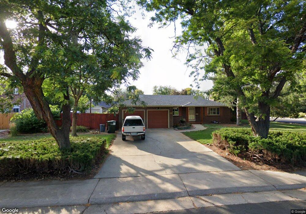 359 Oswego Ct, Aurora, CO 80010 - photo 1