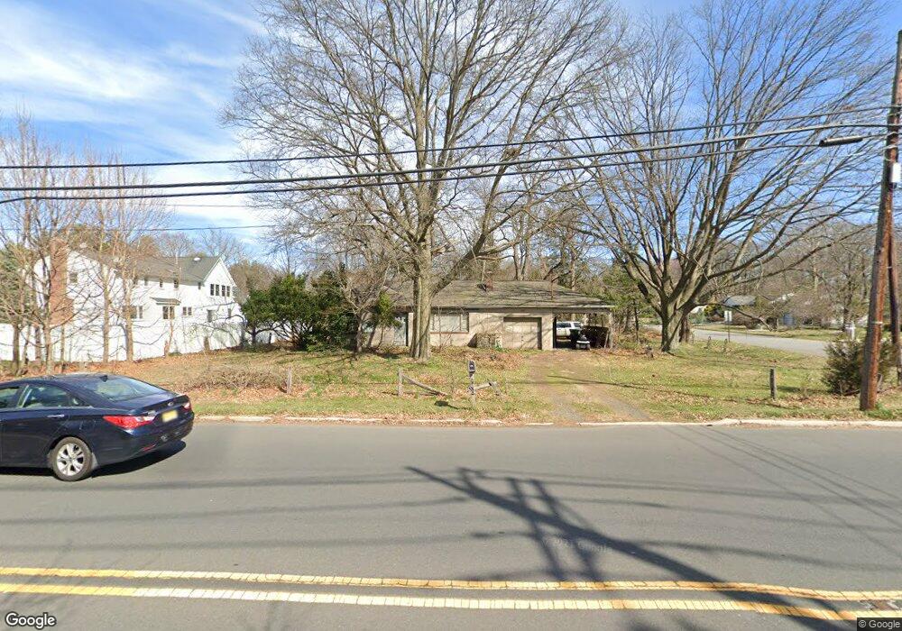 270 Plainfield Rd, Edison, NJ 08820 - photo 1