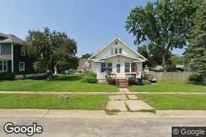710 Howard St, Aplington, IA 50604