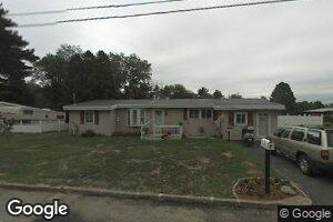 7 Sears Dr, Manchester, NH 03103
