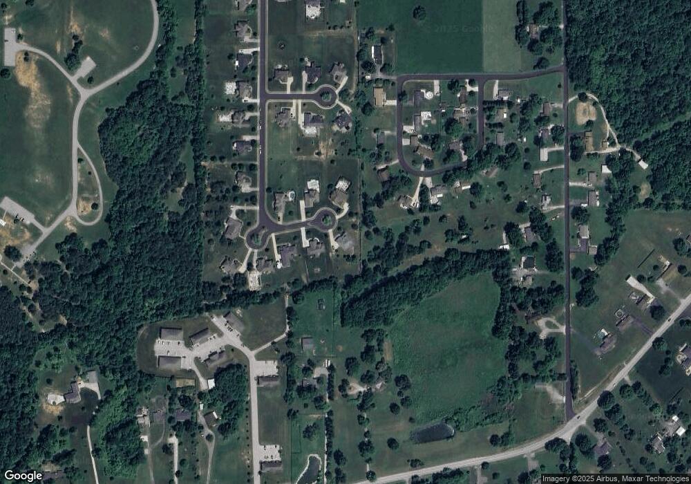 727 Willow Oak Dr, Georgetown, IN 47122 - photo 1