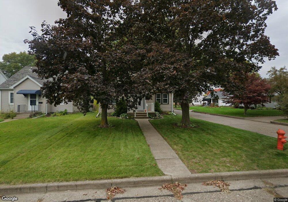 2601 8th St, Moline, IL 61265 - photo 1