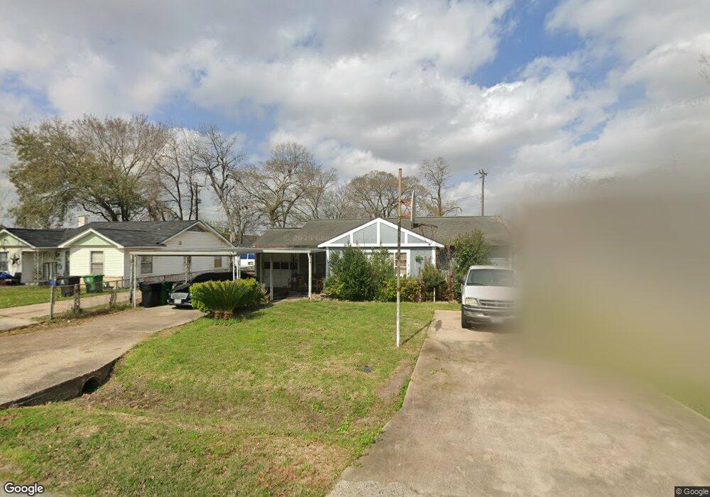 113 Vandel St, Houston, TX 77022 - photo 1